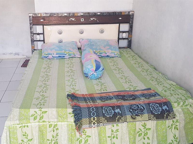 Spot On 90018 Villa Zane Reynold Karanghawu Extérieur photo